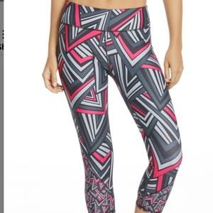 Fabletics Powerhold Tuberose Capri Size Sm…
